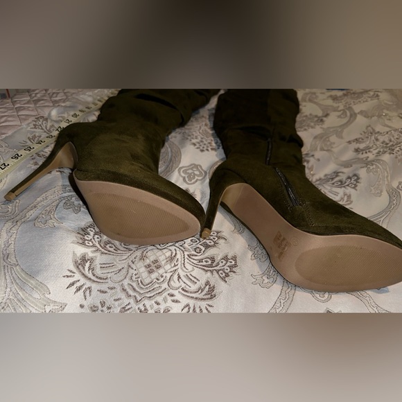 Women’s Size 8 Ruched Thigh High Over The Knee Stiletto Heel boots, Olive Green - Picture 7 of 9
